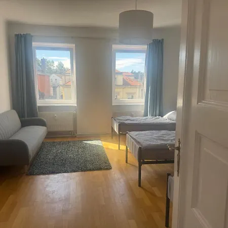 Apartment Grosszuegige Monteurwohnung Fuer 6 Dresden