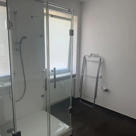 Grosszuegige Monteurwohnung Fuer 6 Appartement Dresden