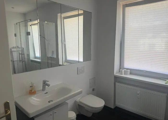 Grosszuegige Monteurwohnung Fuer 6 Διαμέρισμα *