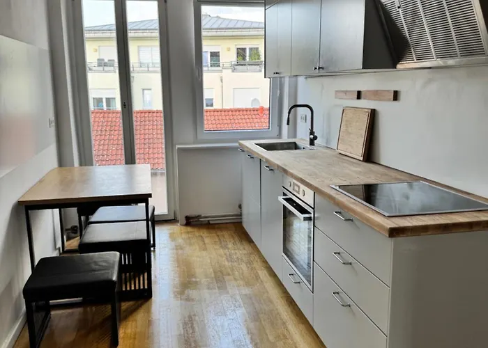 Grosszuegige Monteurwohnung Fuer 6 * Δρέσδη