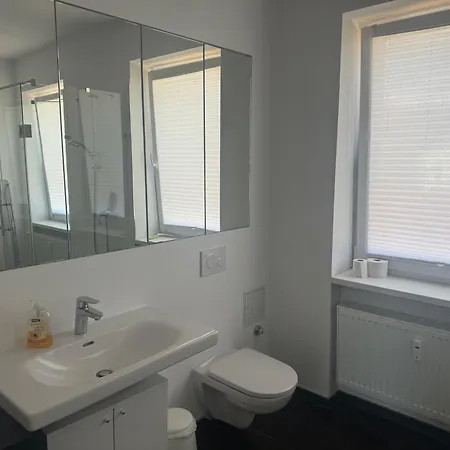 Grosszuegige Monteurwohnung Fuer 6 Apartmán *